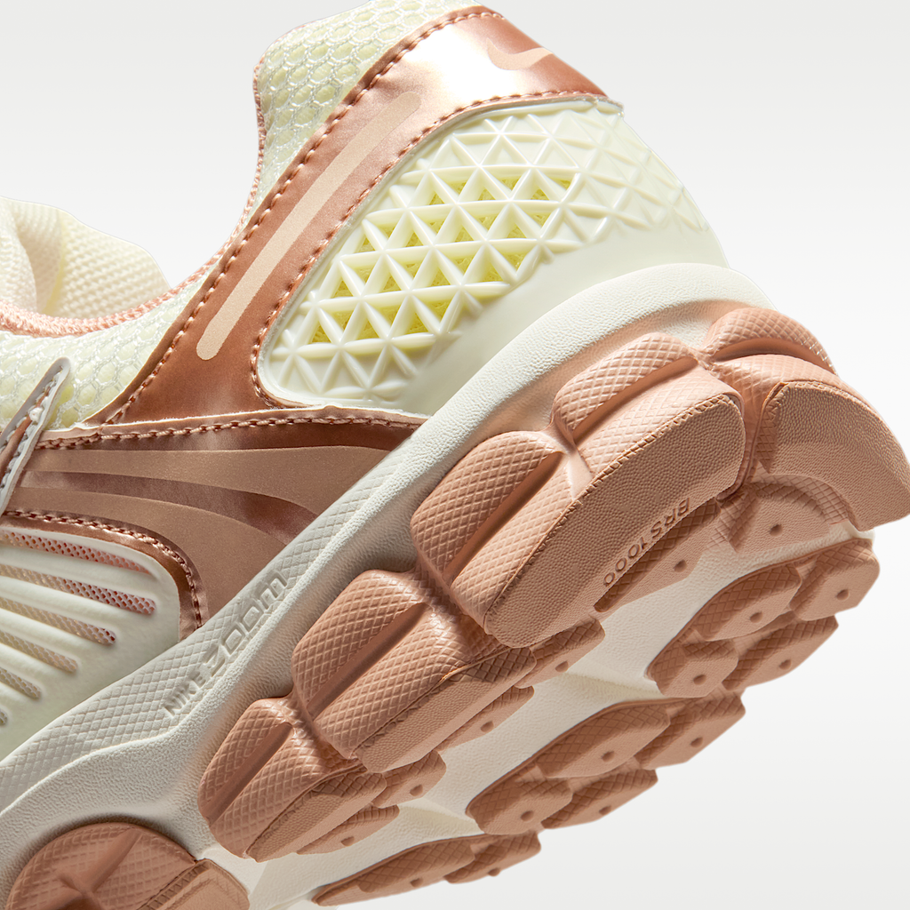 Wmns Zoom Vomero 5 Sail/Rose Gold